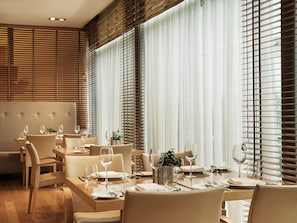 2 restaurants, breakfast, lunch, dinner served; Mediterranean cuisine