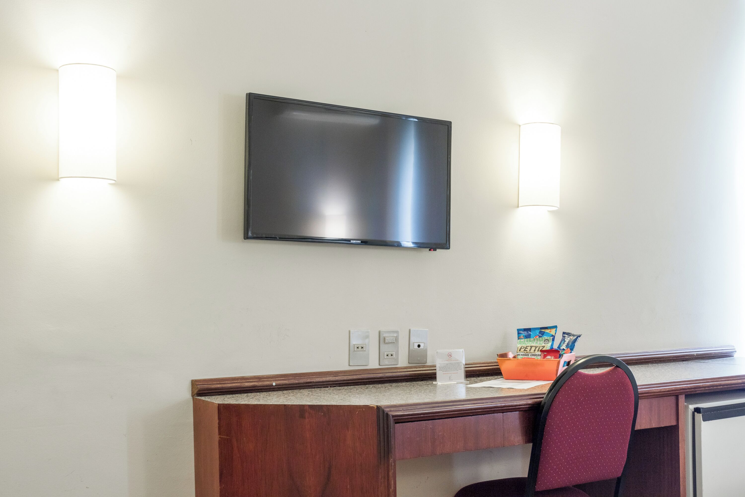 superior triple room | 1 bedroom, minibar, in-room safe, desk