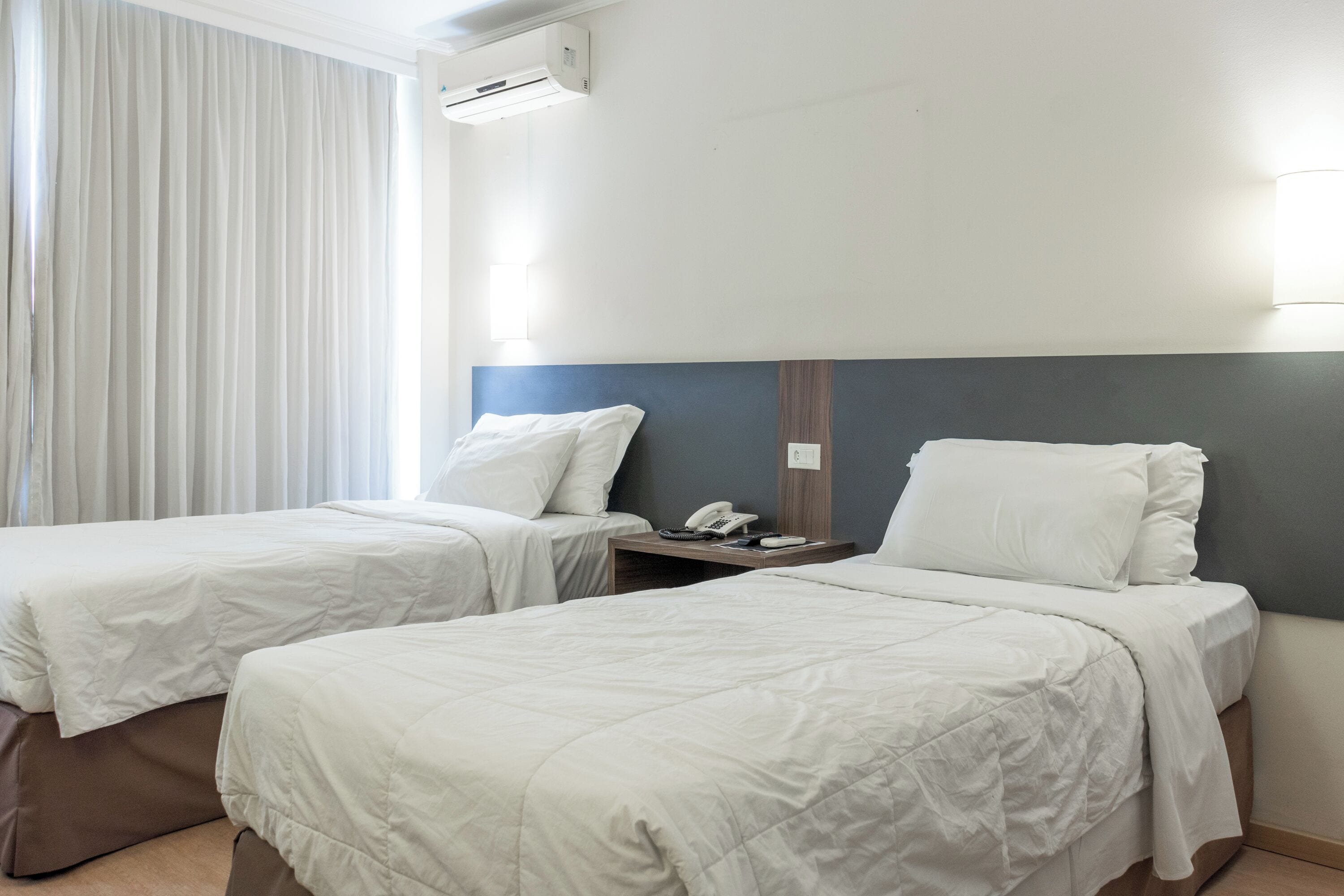 deluxe room | 1 bedroom, minibar, in-room safe, desk
