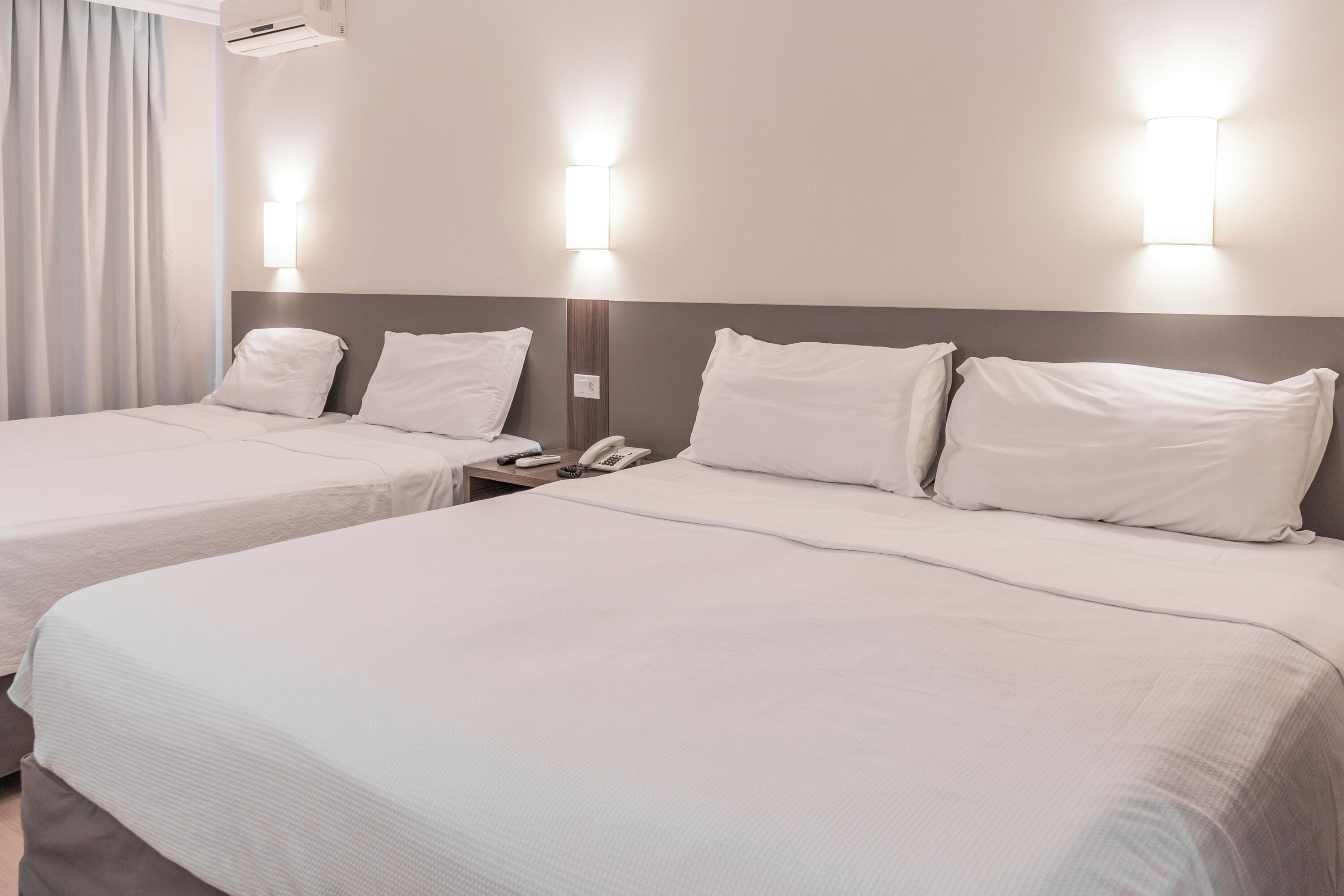 deluxe quadruple room | 1 bedroom, minibar, in-room safe, desk