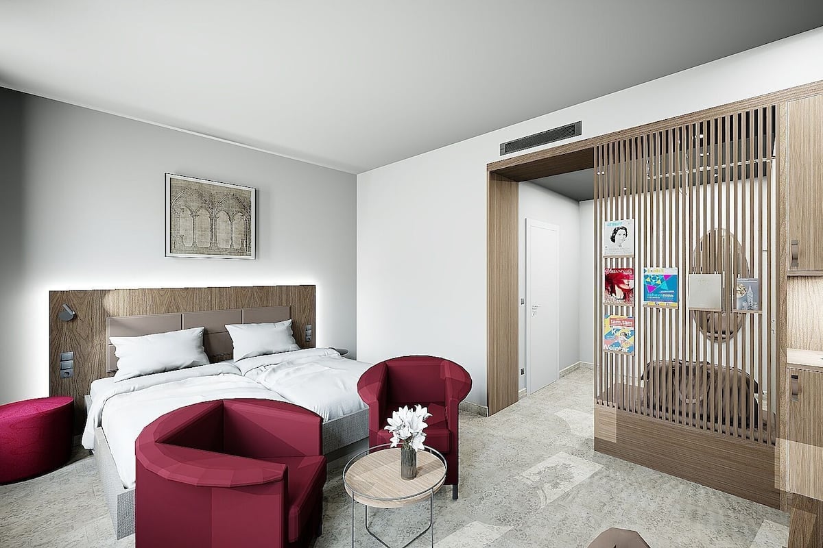 Allergikerbettwaren, Zimmersafe, individuell eingerichtet, Schreibtisch