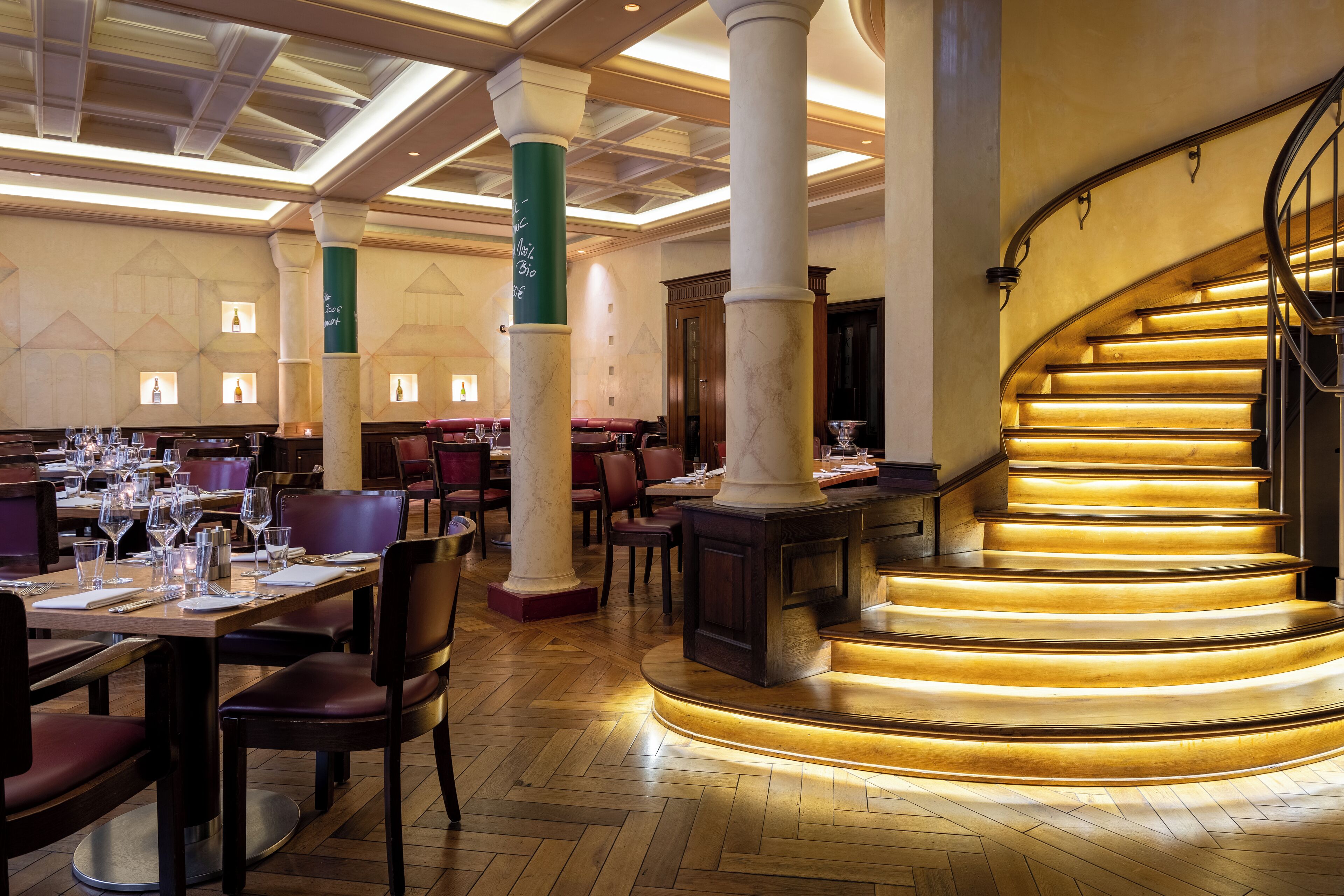 lunch and dinner served, regional cuisine