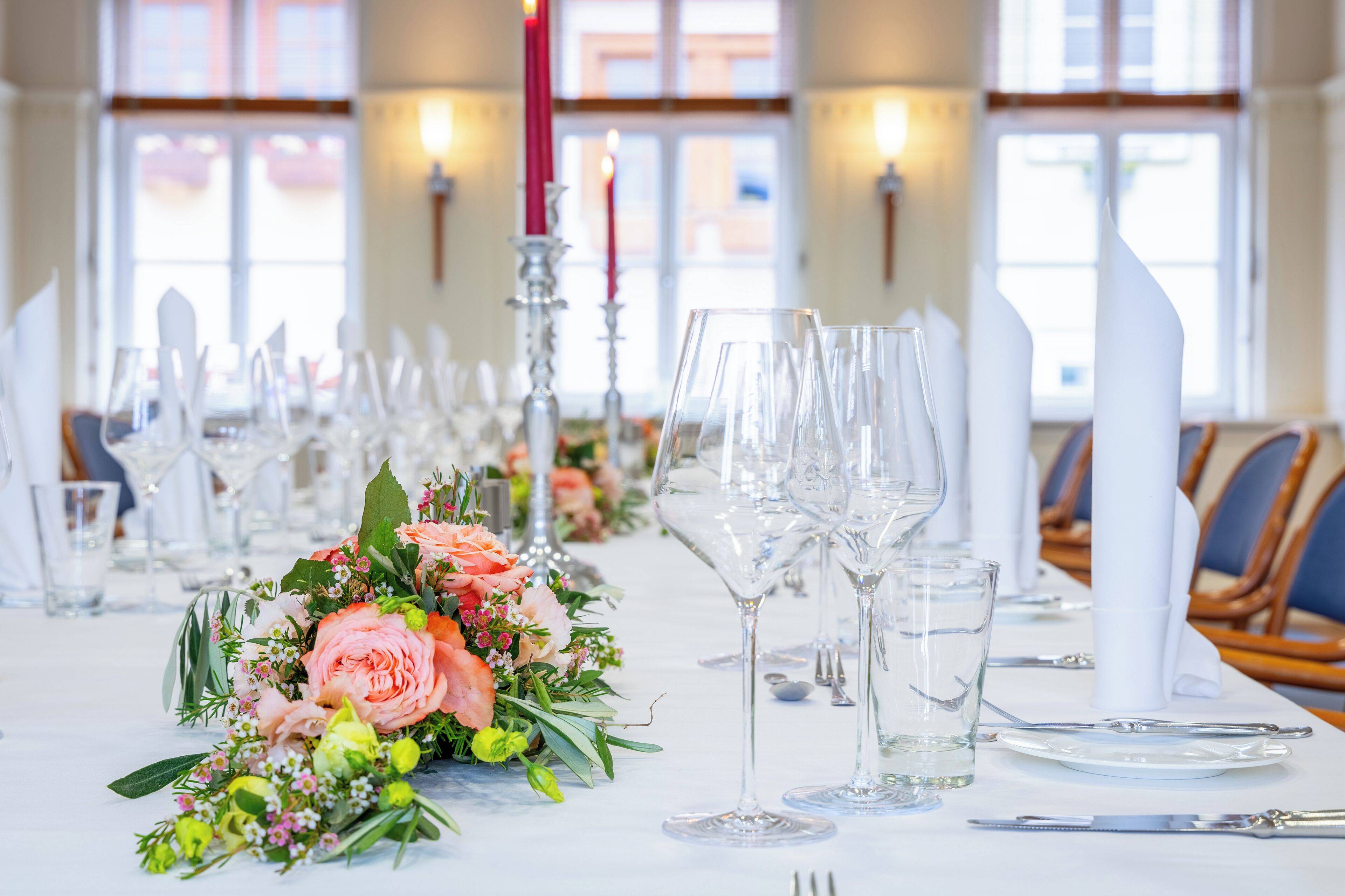 lunch and dinner served, regional cuisine