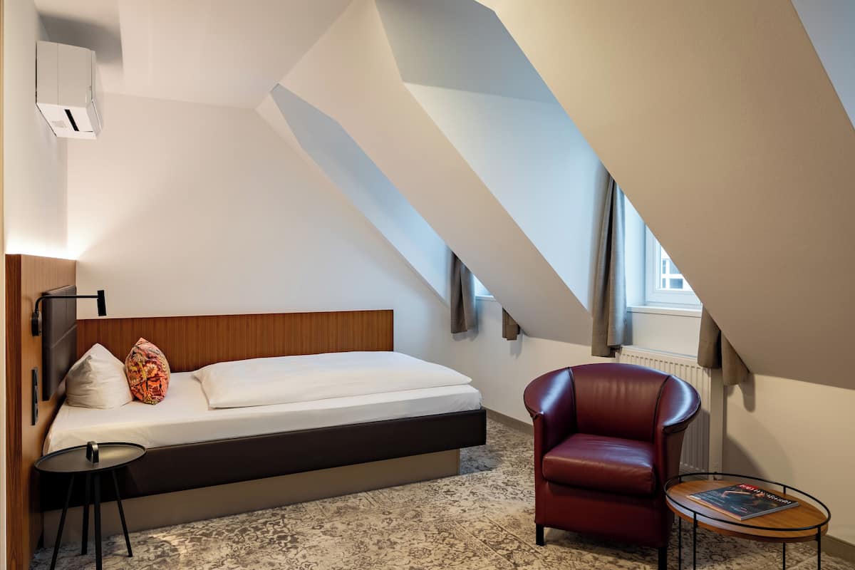 Superior-Einzelzimmer | 1 Schlafzimmer, Allergikerbettwaren, Zimmersafe