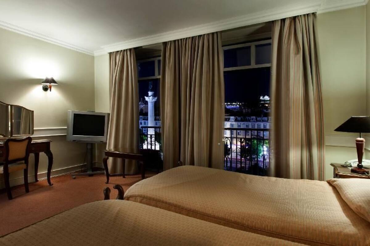Minibar, in-room safe, blackout drapes, iron/ironing board (on request)