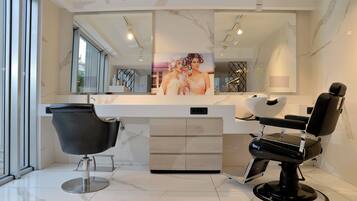 Hair salon