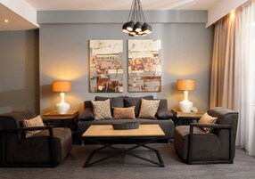 Penthouse | Minibar, in-room safe, desk, soundproofing
