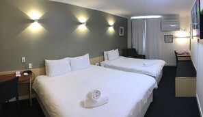 Egyptian cotton sheets, hypo-allergenic bedding, pillowtop beds - Ausotel By Argyle Kings Park (Perth)