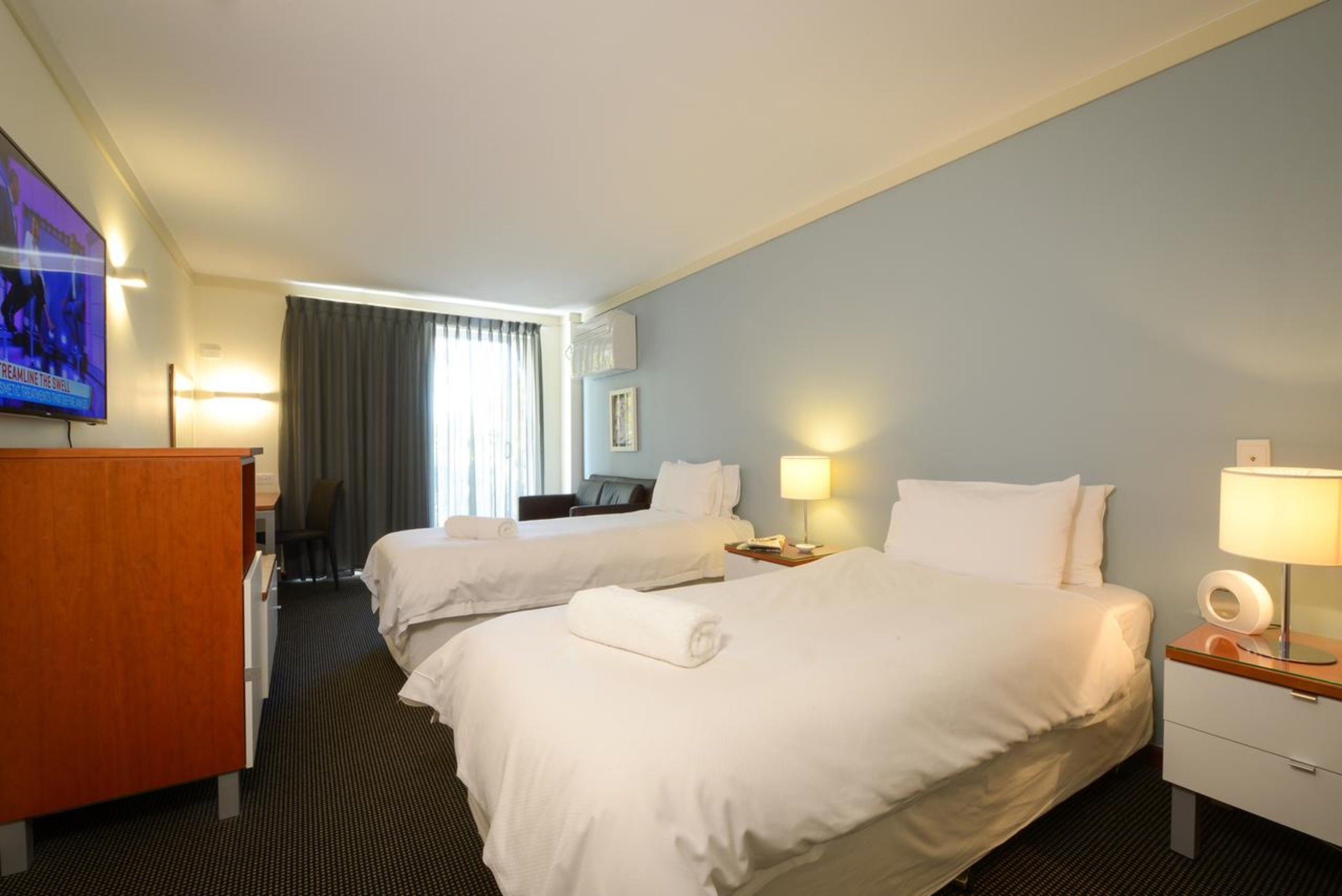 deluxe room, 1 bedroom, private bathroom, park view | egyptian cotton sheets, hypo-allergenic bedding, pillow-top beds