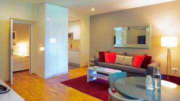 55-inch Smart TV with satellite channels, TV, Netflix