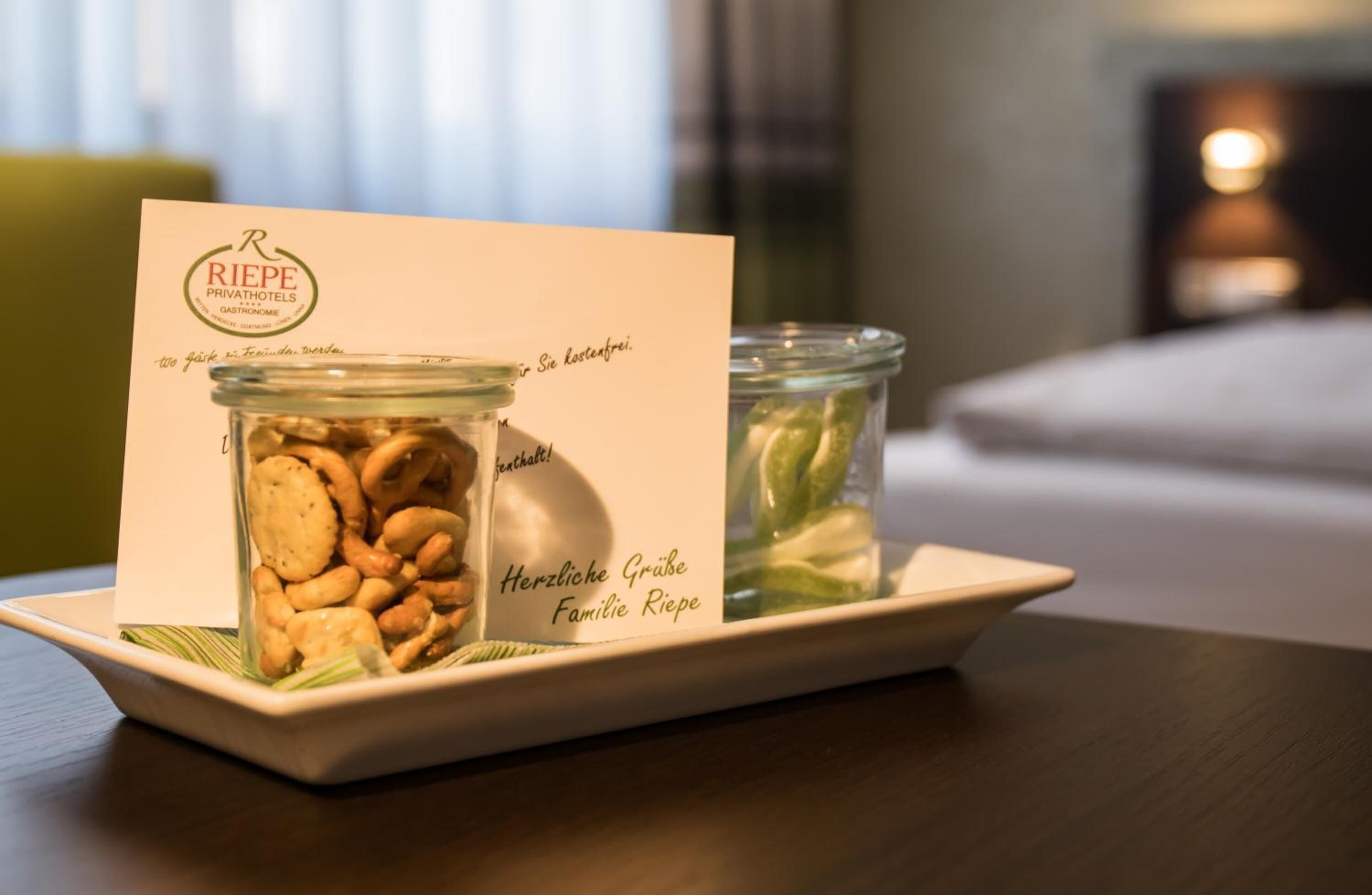 hypo-allergenic bedding, minibar, in-room safe, desk