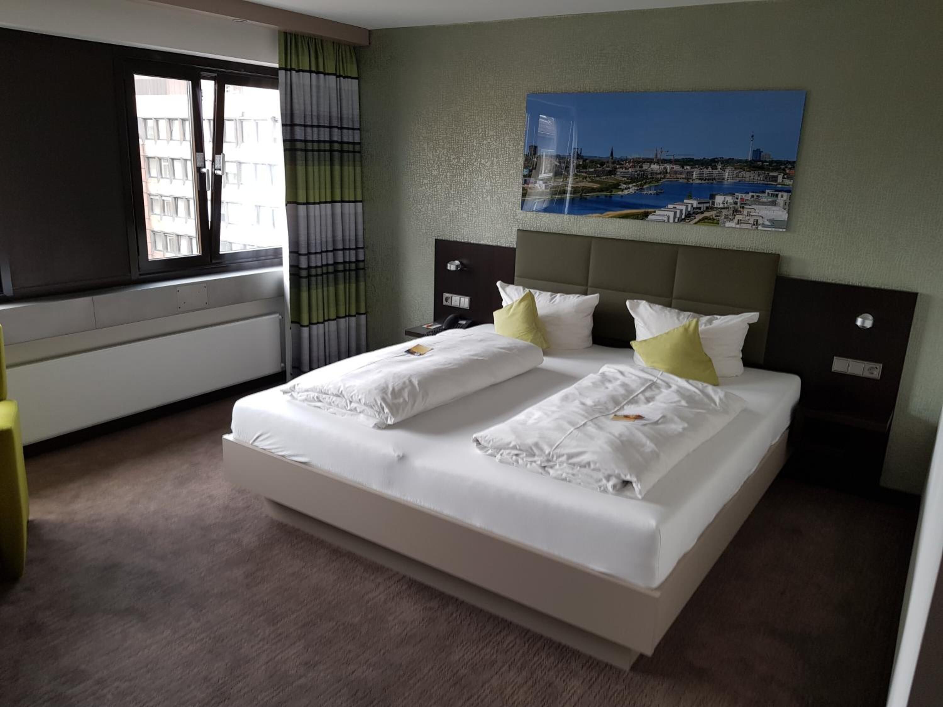 hypo-allergenic bedding, minibar, in-room safe, desk