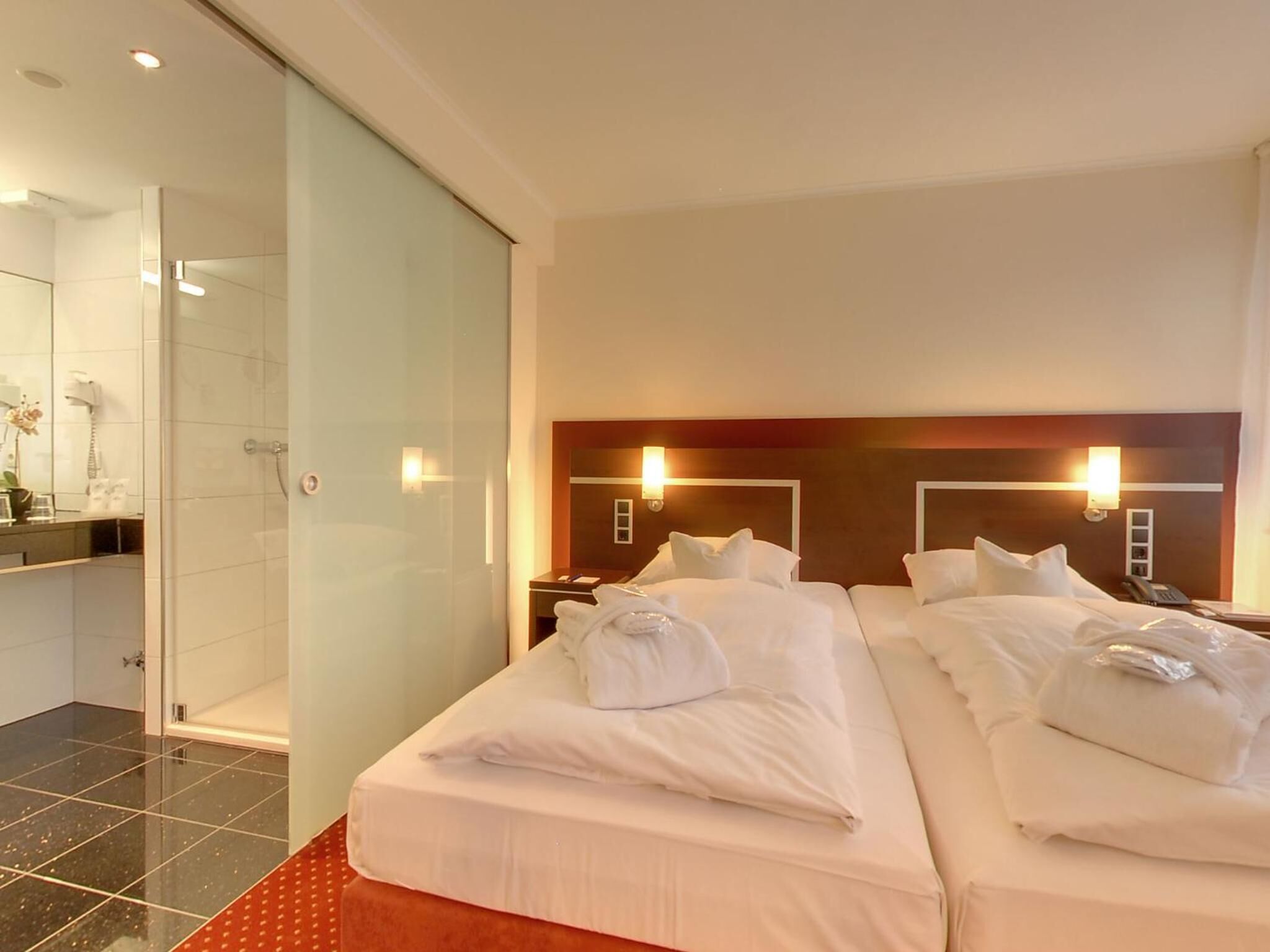 hypo-allergenic bedding, minibar, in-room safe, desk