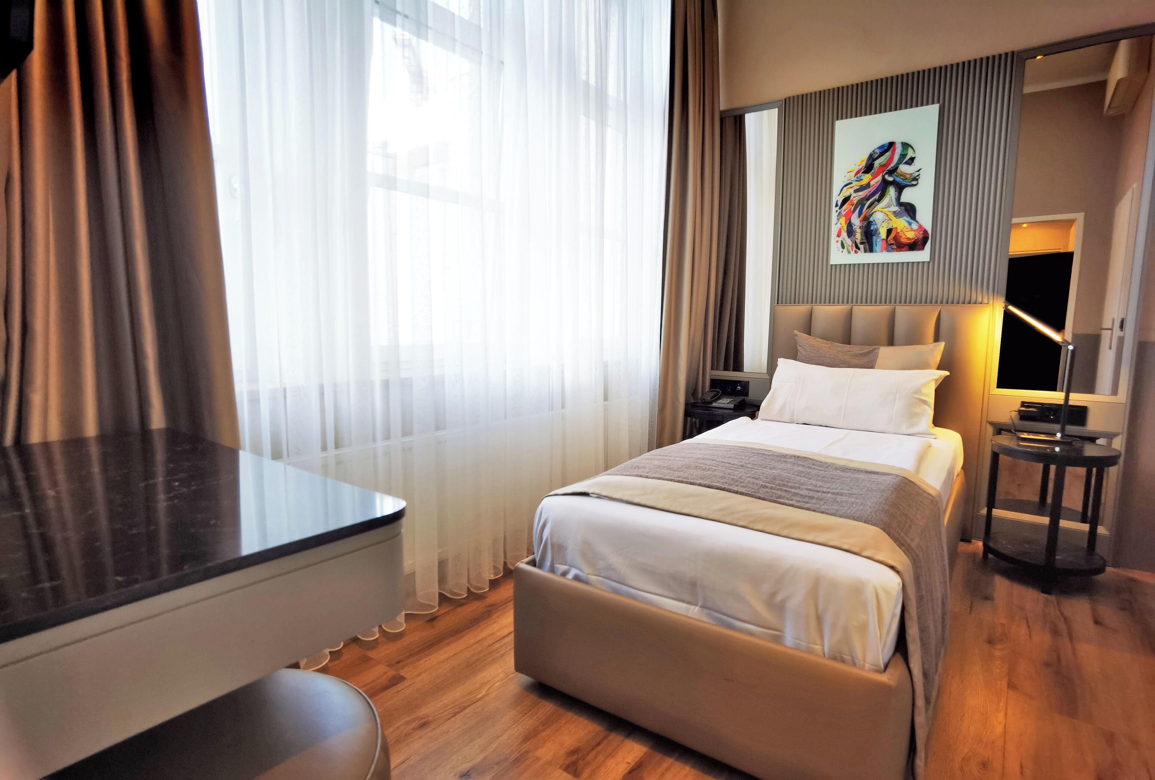 Standard Single Room | Hypo-allergenic bedding, minibar, in-room safe, desk