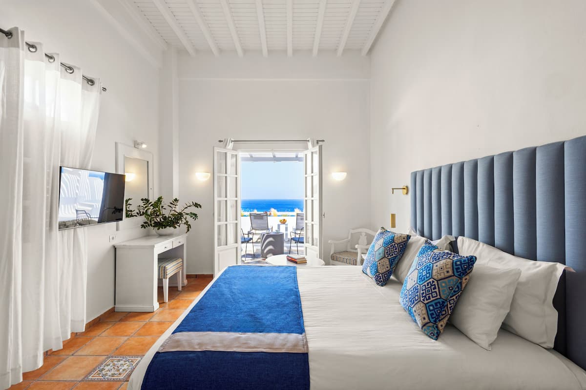 Loft Suite Maisonette Sea View | 高档床上用品、客房内保险箱、办公桌、笔记本电脑工作区