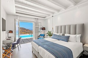 Deluxe Suite with Sharing Pool Panoramic Sea View-New Section