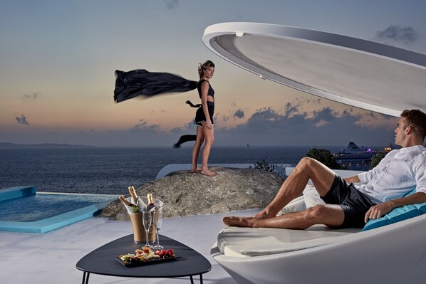 Signature Sea View Suite with private pool | Egyptian cotton sheets, premium bedding, memory-foam beds, minibar