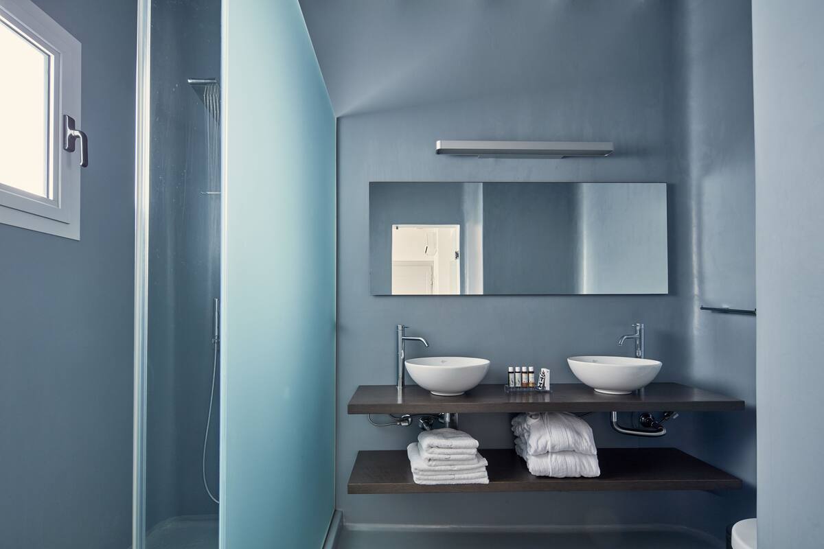 shower, designer toiletries, hair dryer, bathrobes