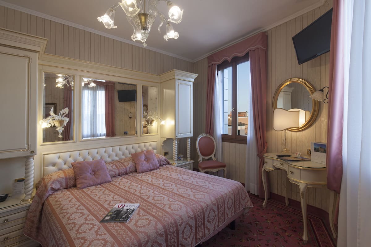 Comfort Double Room, Lagoon View | Hypo-allergenic bedding, down duvets, in-room safe