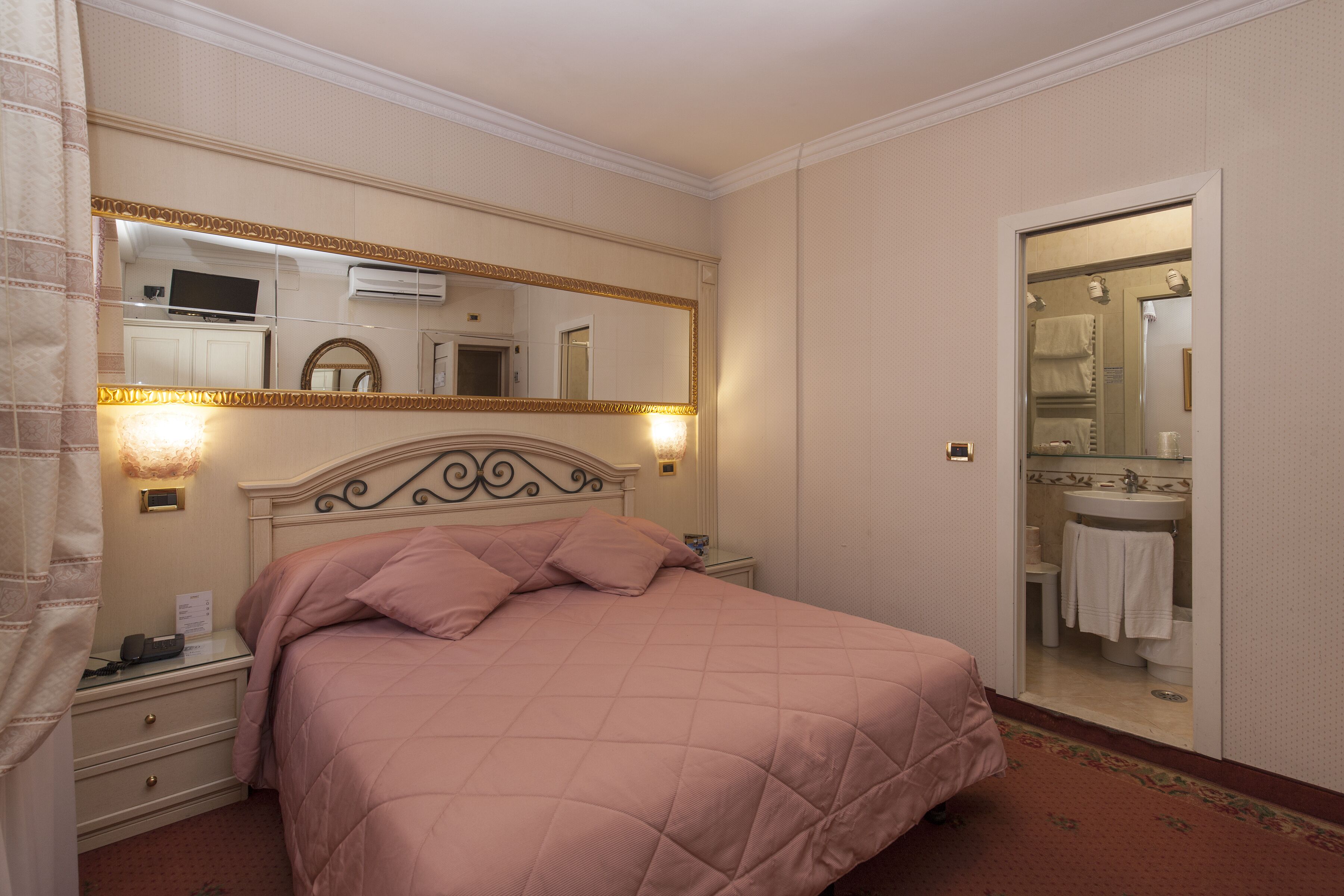 classic triple room | 1 bedroom, hypo-allergenic bedding, down duvets, in-room safe