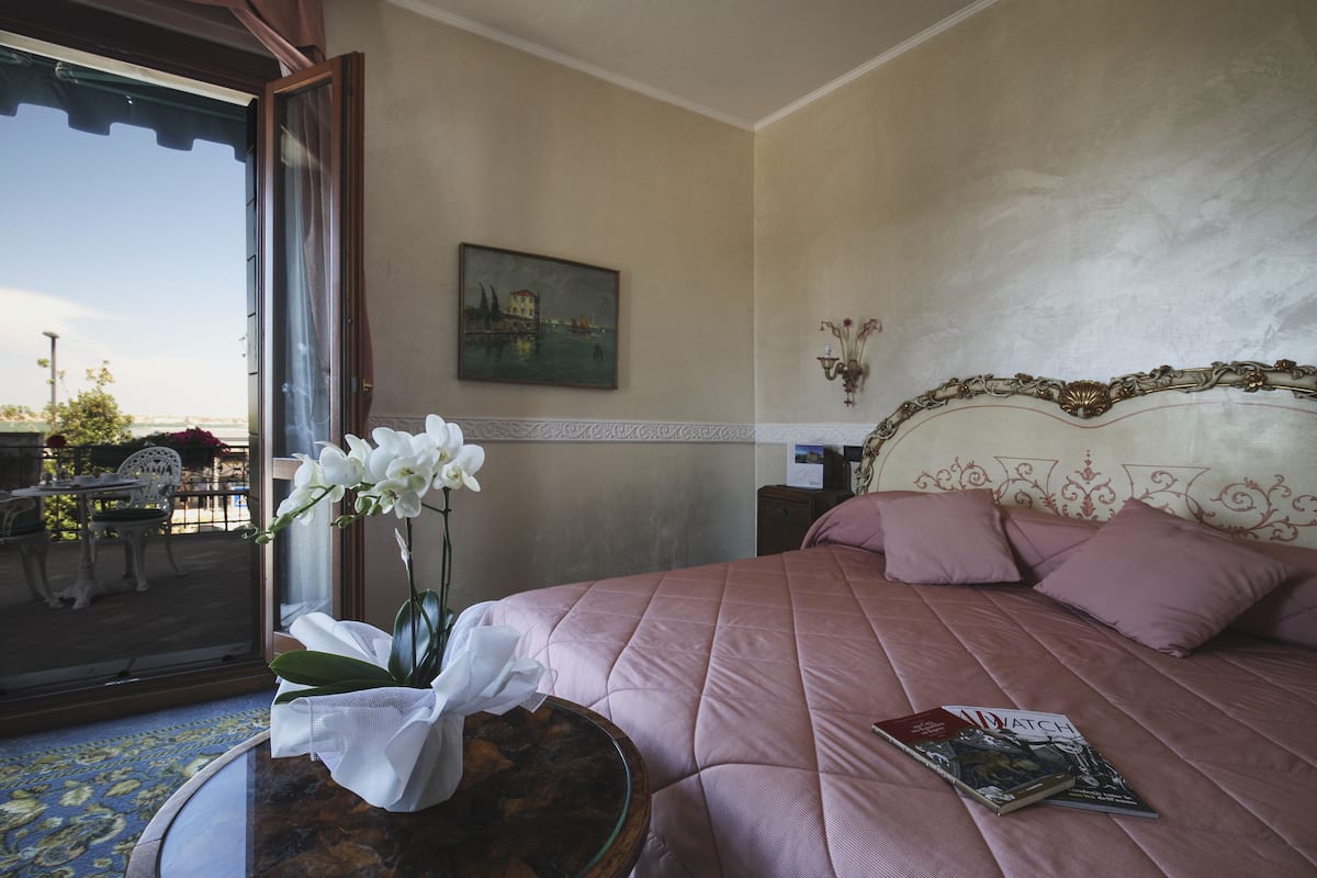 Superior Double Room, Terrace, City View (San Marco) | Hypo-allergenic bedding, down duvets, in-room safe