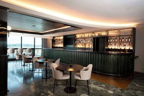 Bar (en el alojamiento)