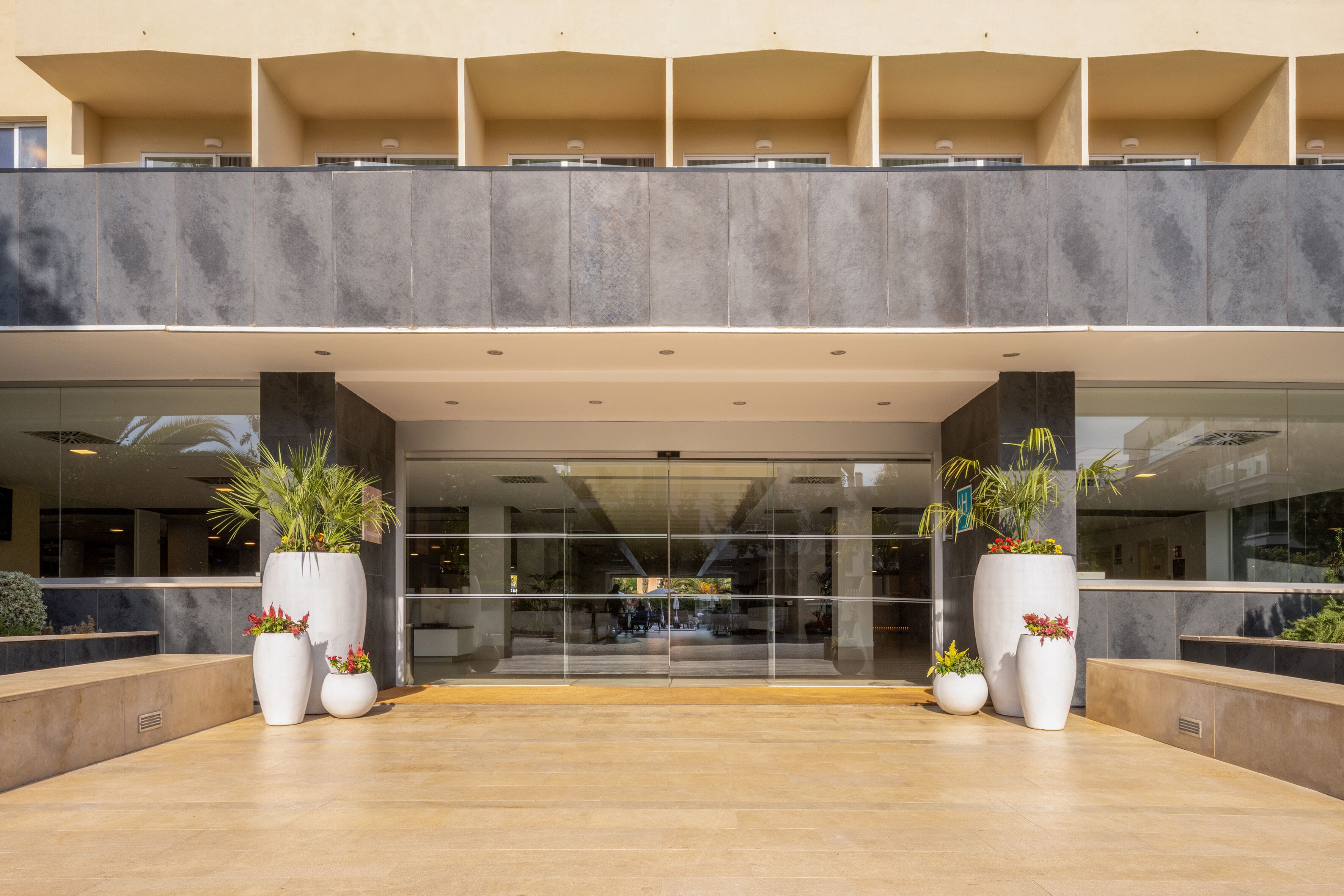 Photo - Sol Palmanova Mallorca