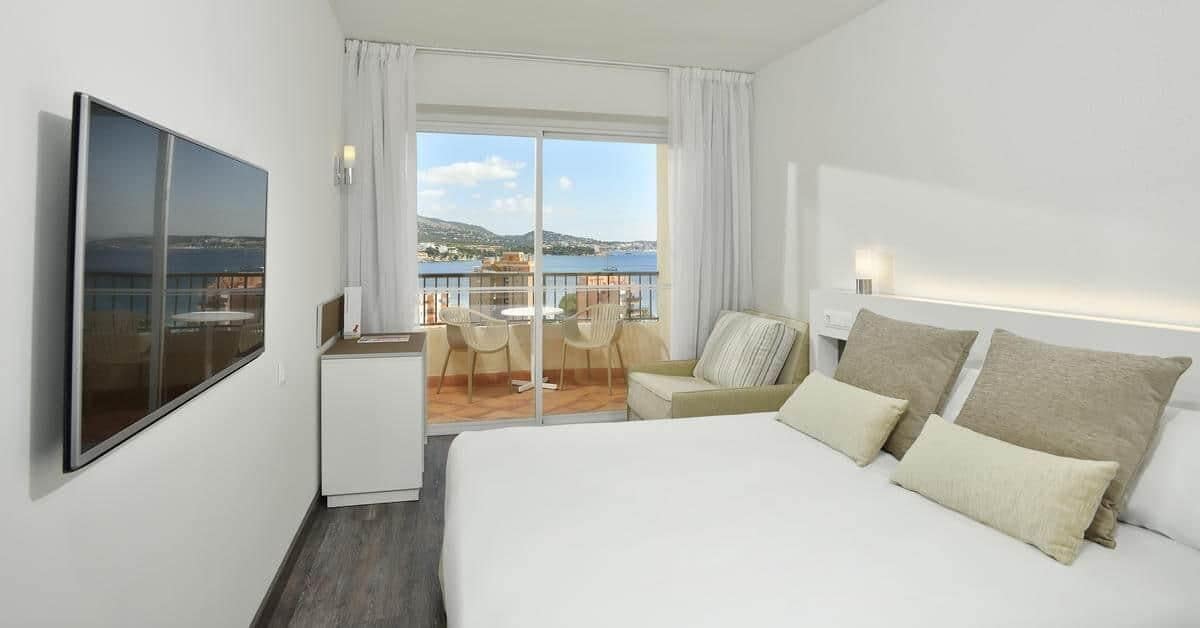 Coffres-forts dans les chambres, Wi-Fi gratuit, draps fournis