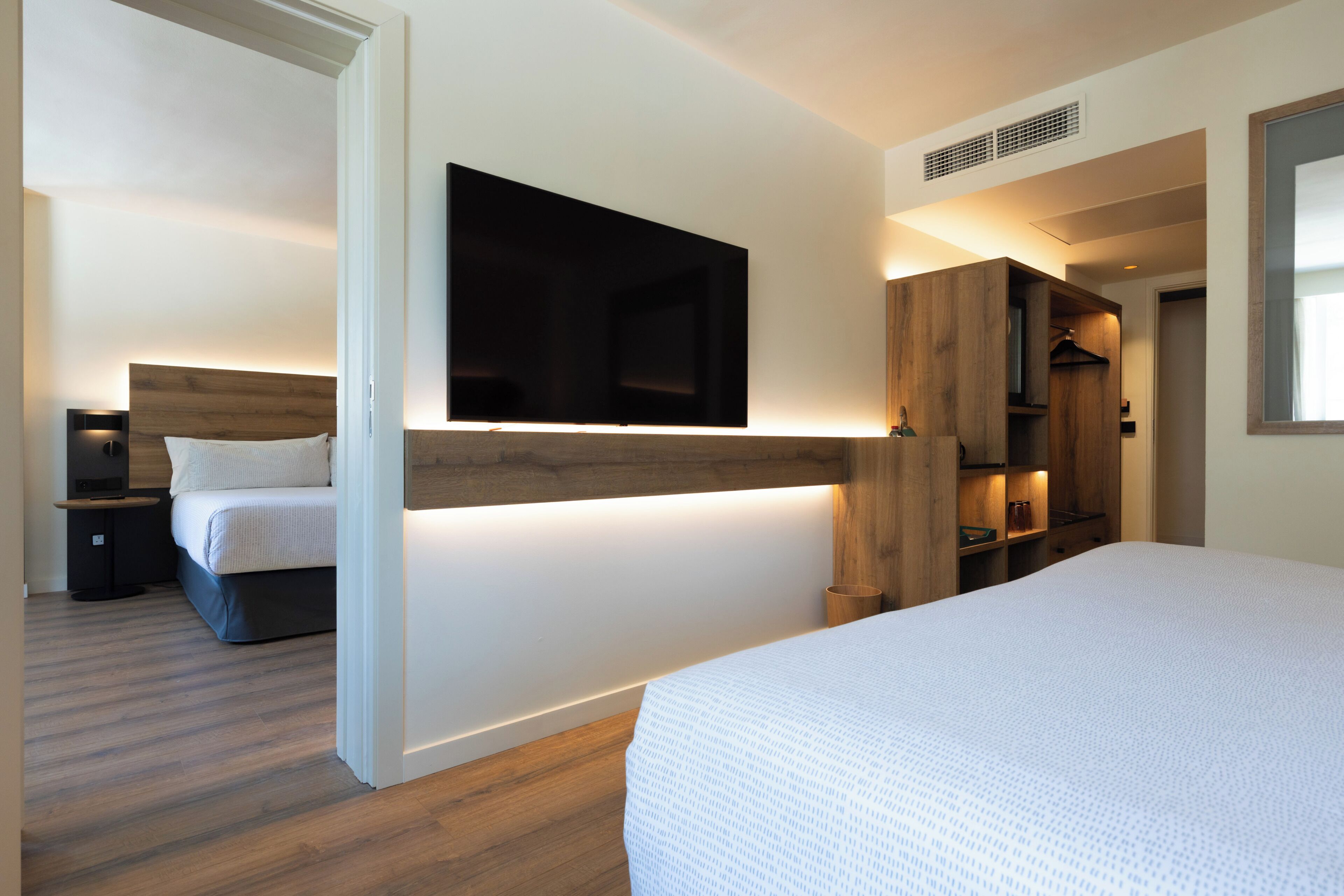 Free minibar items, in-room safe, blackout drapes, soundproofing