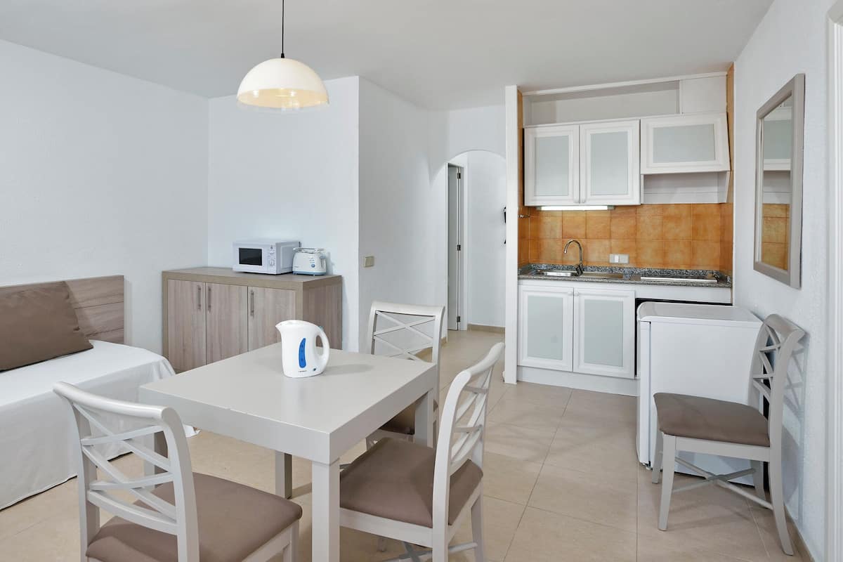 Wi-Fi gratuit, draps fournis