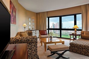 Presidential Suite, 1 Bedroom, Ocean View | Living room | 2-inch TV with satellite channels - Sheraton Mar Del Plata Hotel (Mar del Plata)