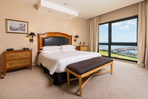 Presidential Suite, 1 Bedroom, Ocean View | Premium bedding, minibar, in-room safe, desk