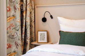 Hypo-allergenic bedding, minibar, free WiFi, bed sheets - Hotel Vier Jahreszeiten (Salzburg)