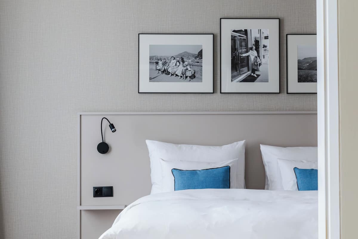 Signature-sviitti | Allergiatestatut vuodevaatteet, minibaari, ilmainen Wi-Fi, vuodevaatteet