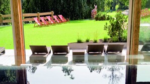 Indoor pool - Hotel Kitzhof Mountain Design Resort (Kitzbuehel)