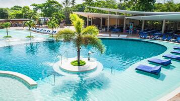 3 outdoor pools, pool loungers