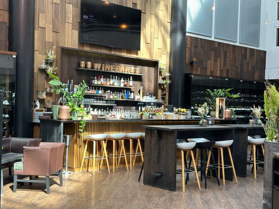 Bar (en la propiedad)