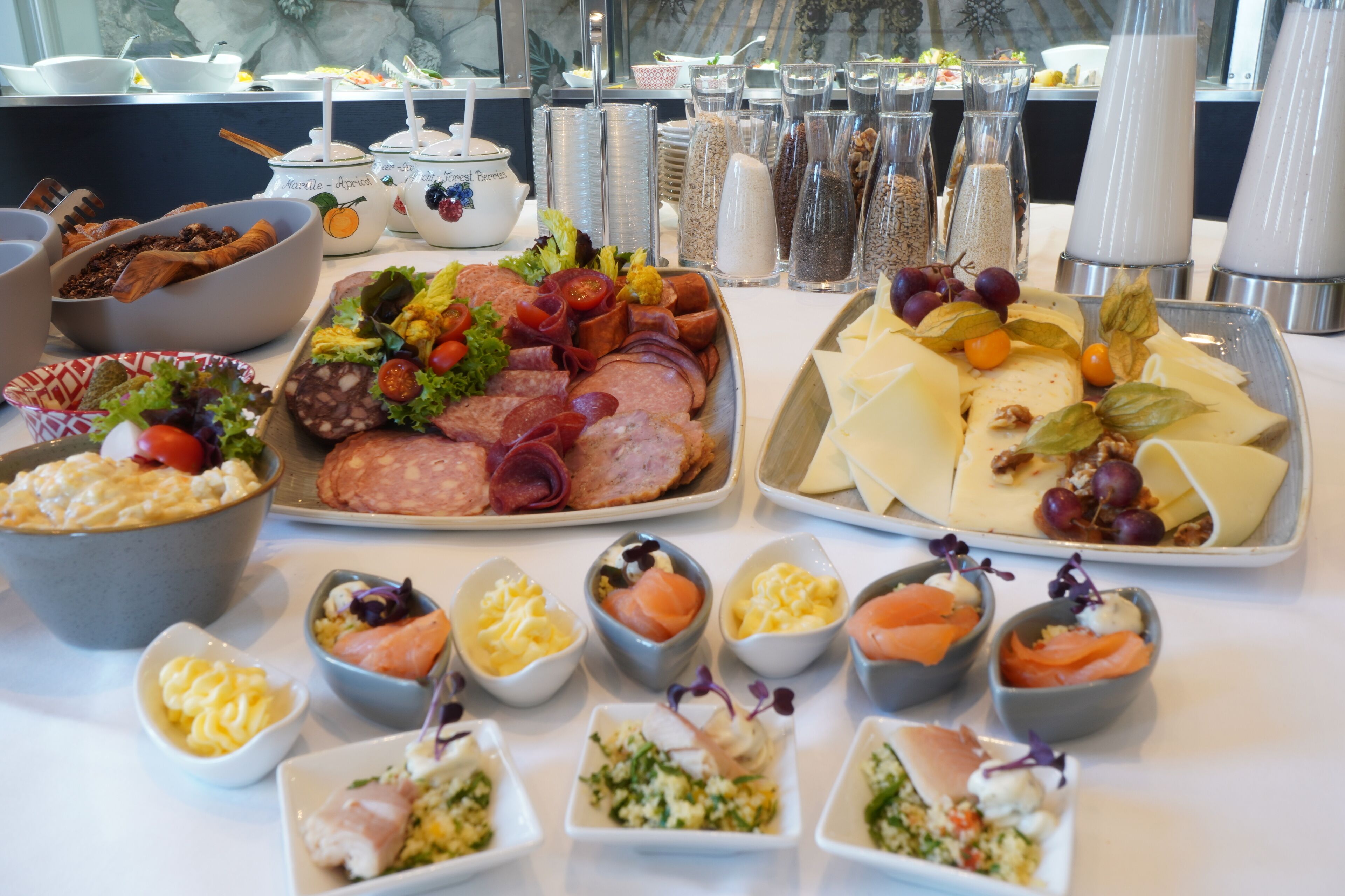 daily buffet breakfast (eur 28 per person)