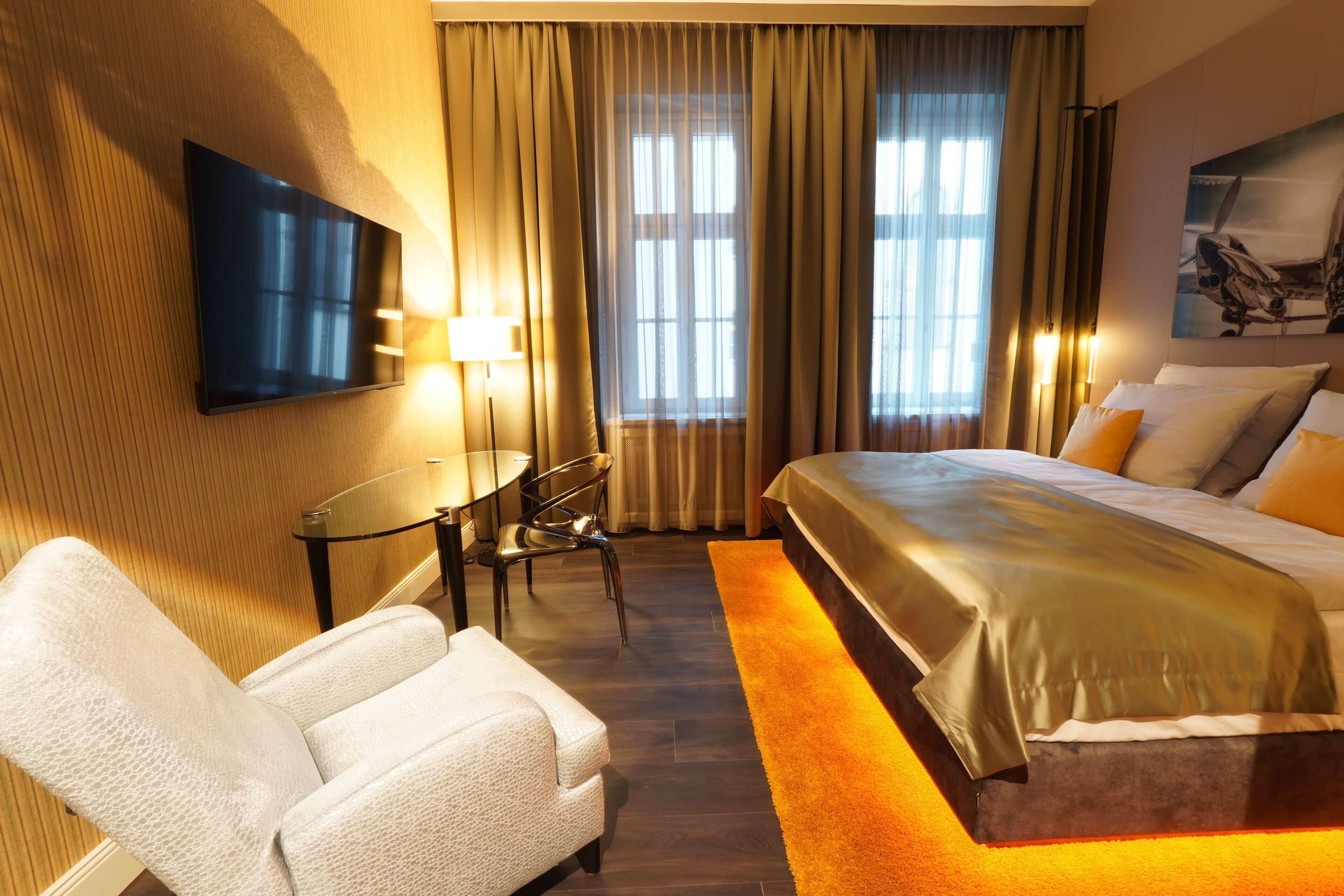 1 bedroom, premium bedding, in-room safe, desk