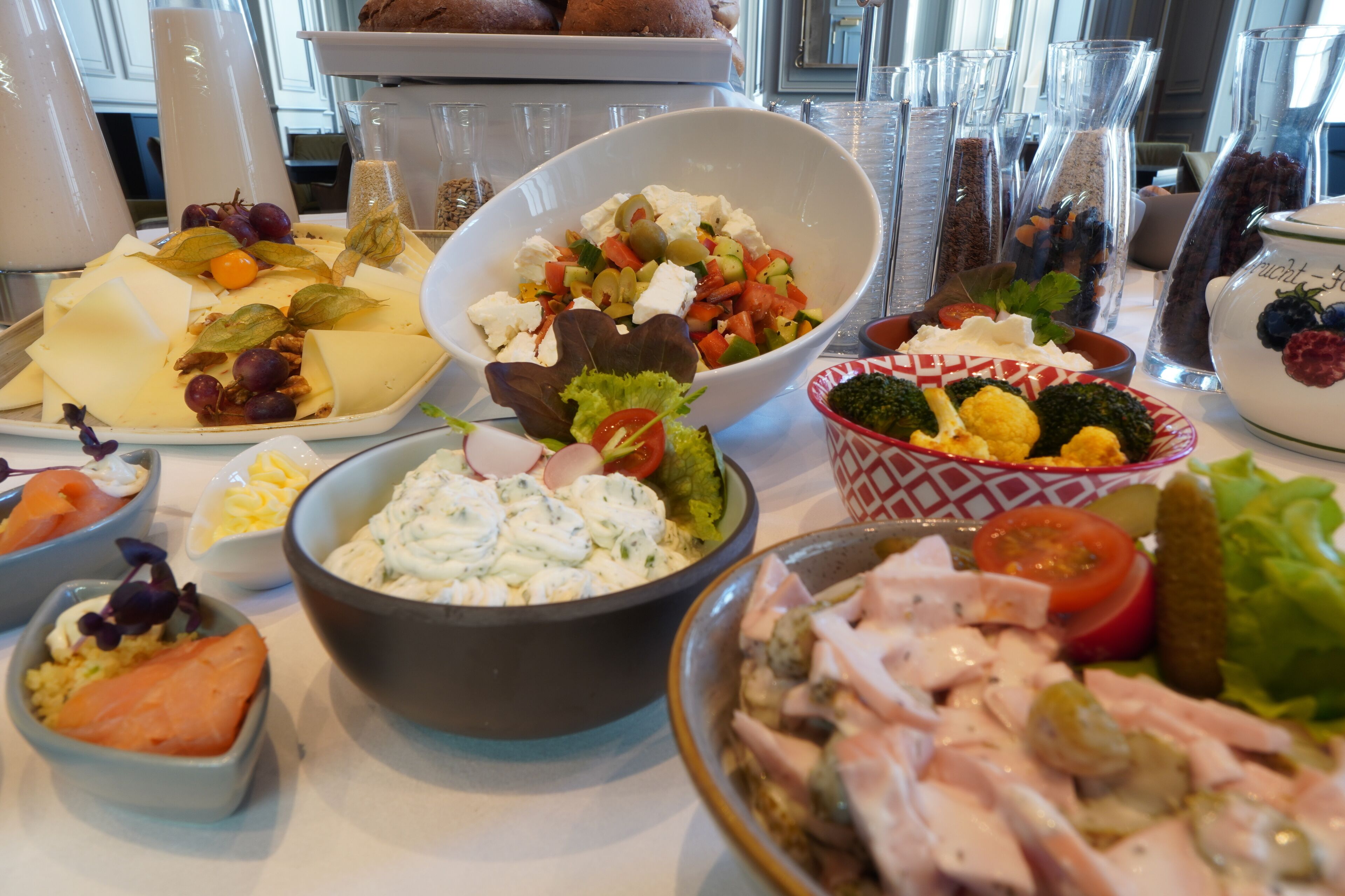daily buffet breakfast (eur 28 per person)