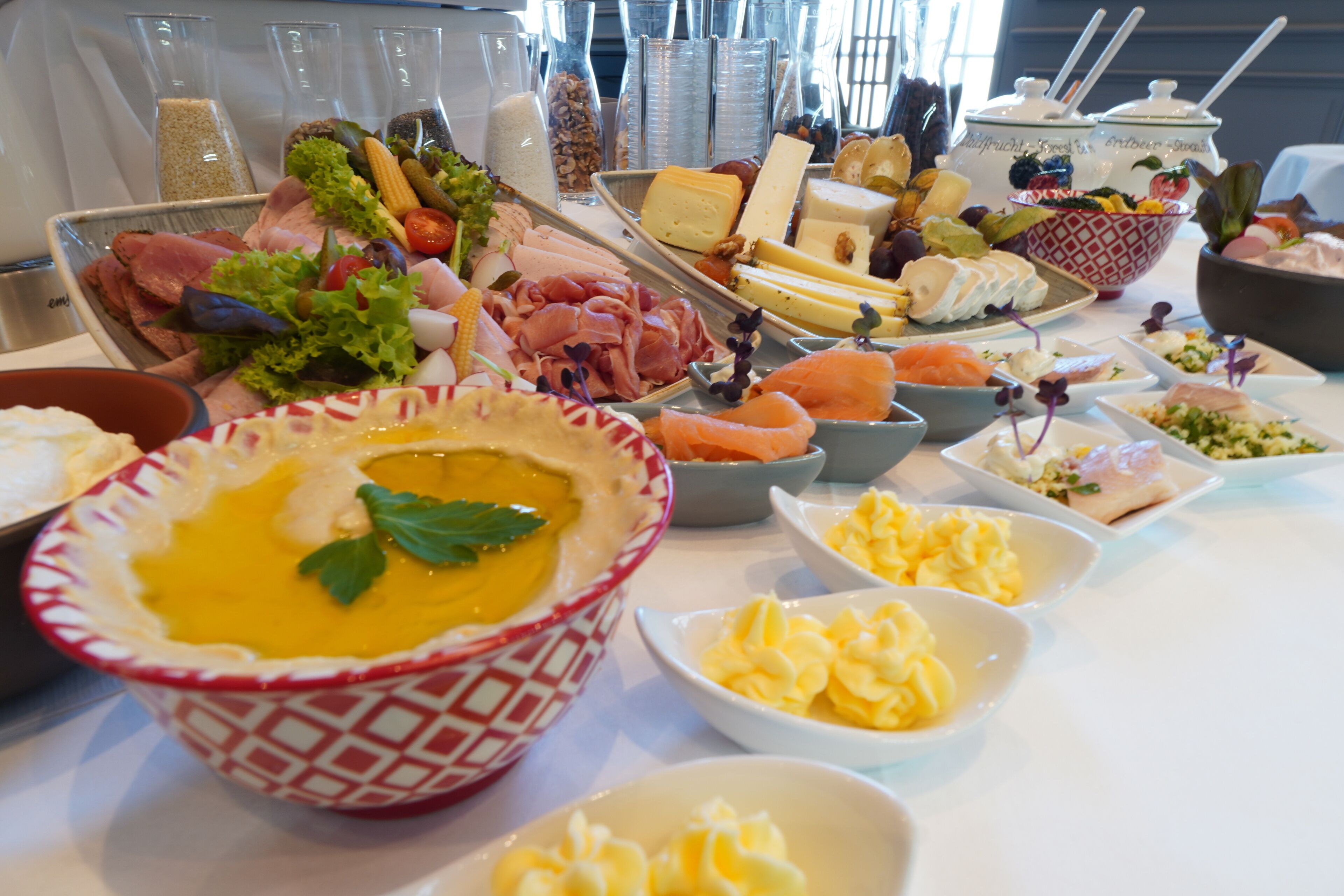 daily buffet breakfast (eur 28 per person)