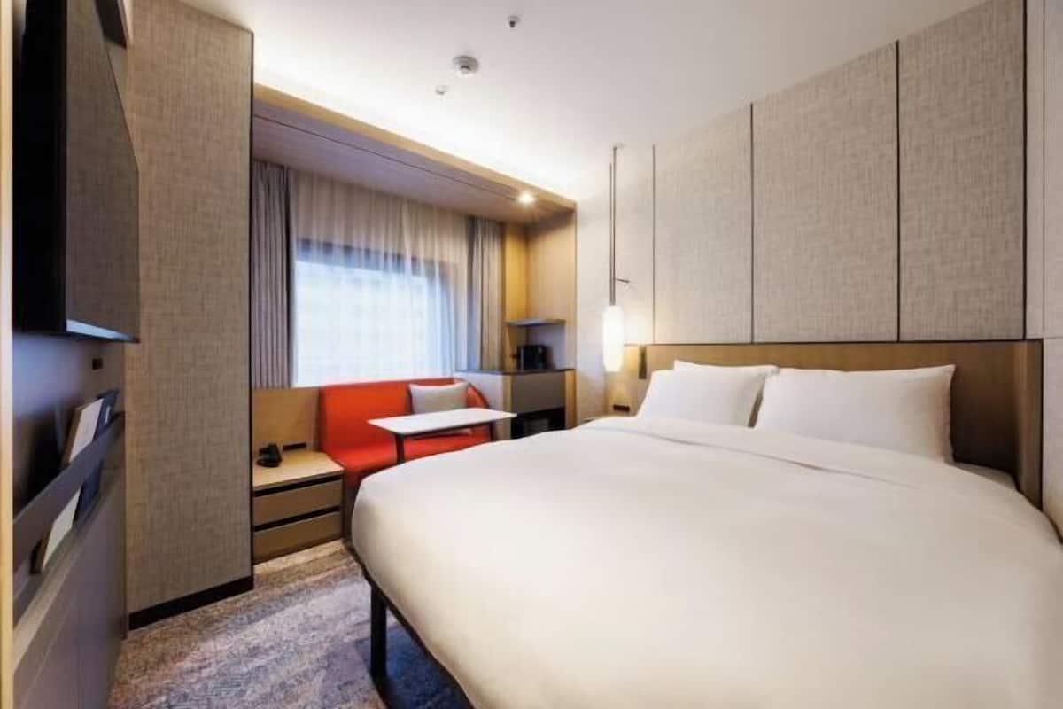 Down duvets, Select Comfort beds, in-room safe, laptop workspace