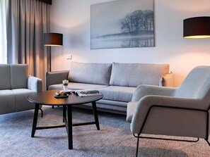 低過敏寢具、客房內保險箱、書桌、熨斗/熨衣板