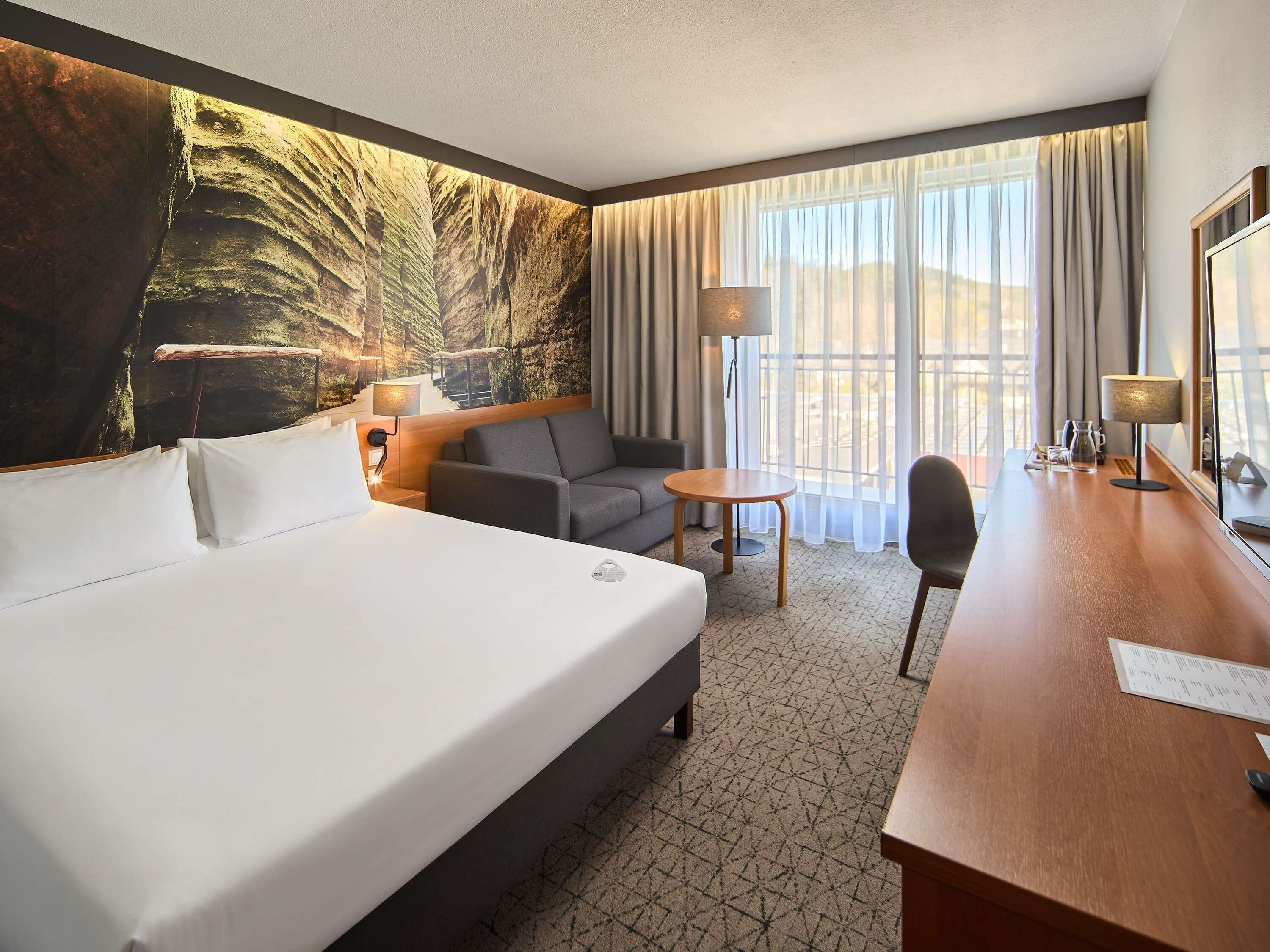 Standard Room, 1 Queen Bed with Sofa bed
