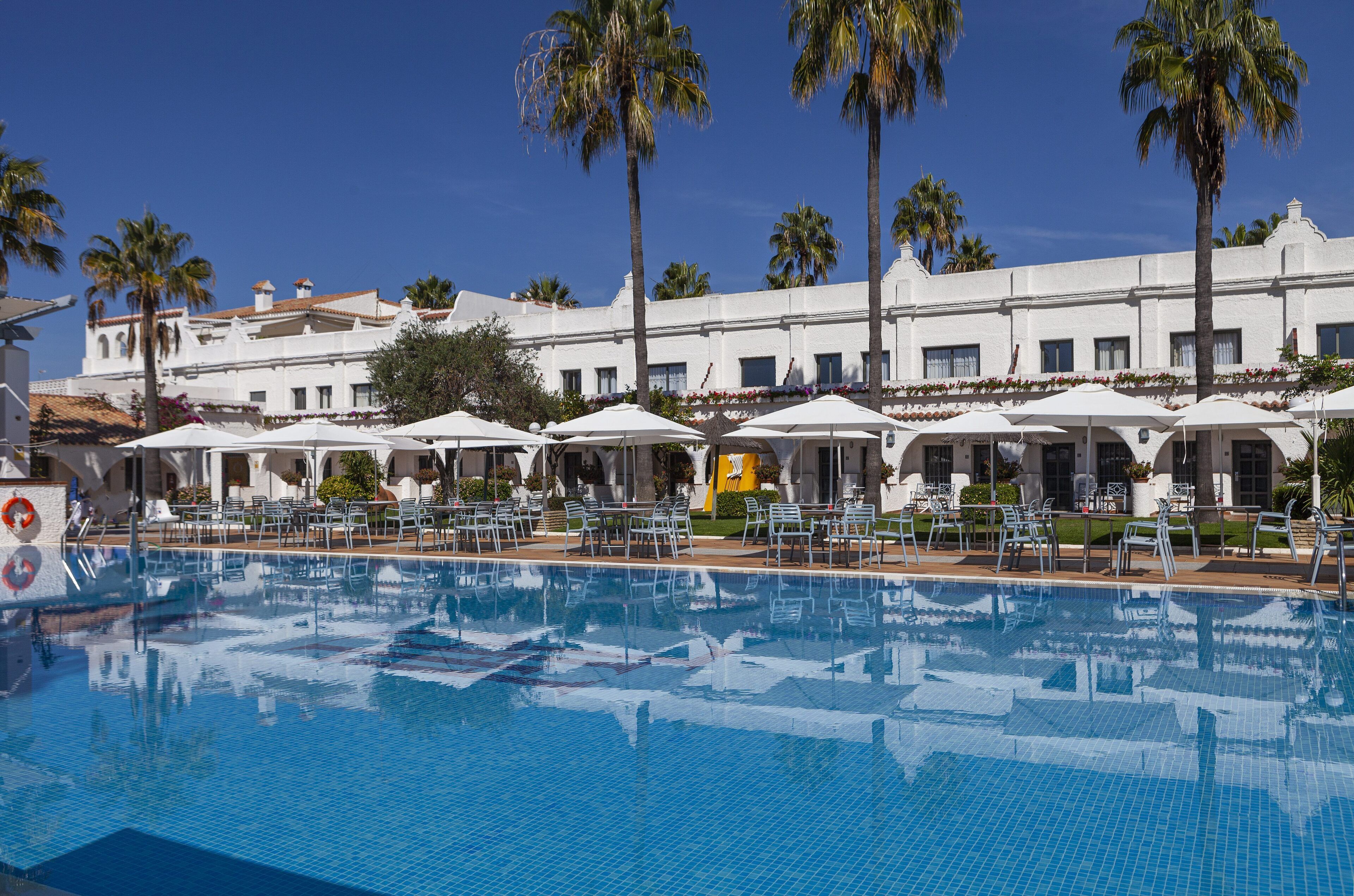 2 Außenpools, Liegestühle