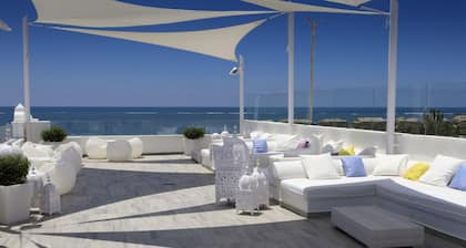 Playa De La Luz Hotel