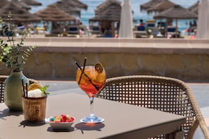 Se sirven desayunos, comidas, cenas y cocina internacional