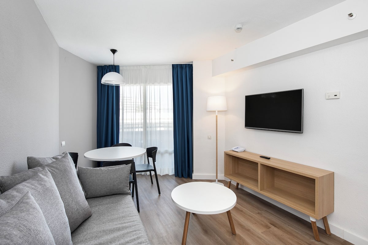 In-room safe, desk, blackout drapes, free WiFi