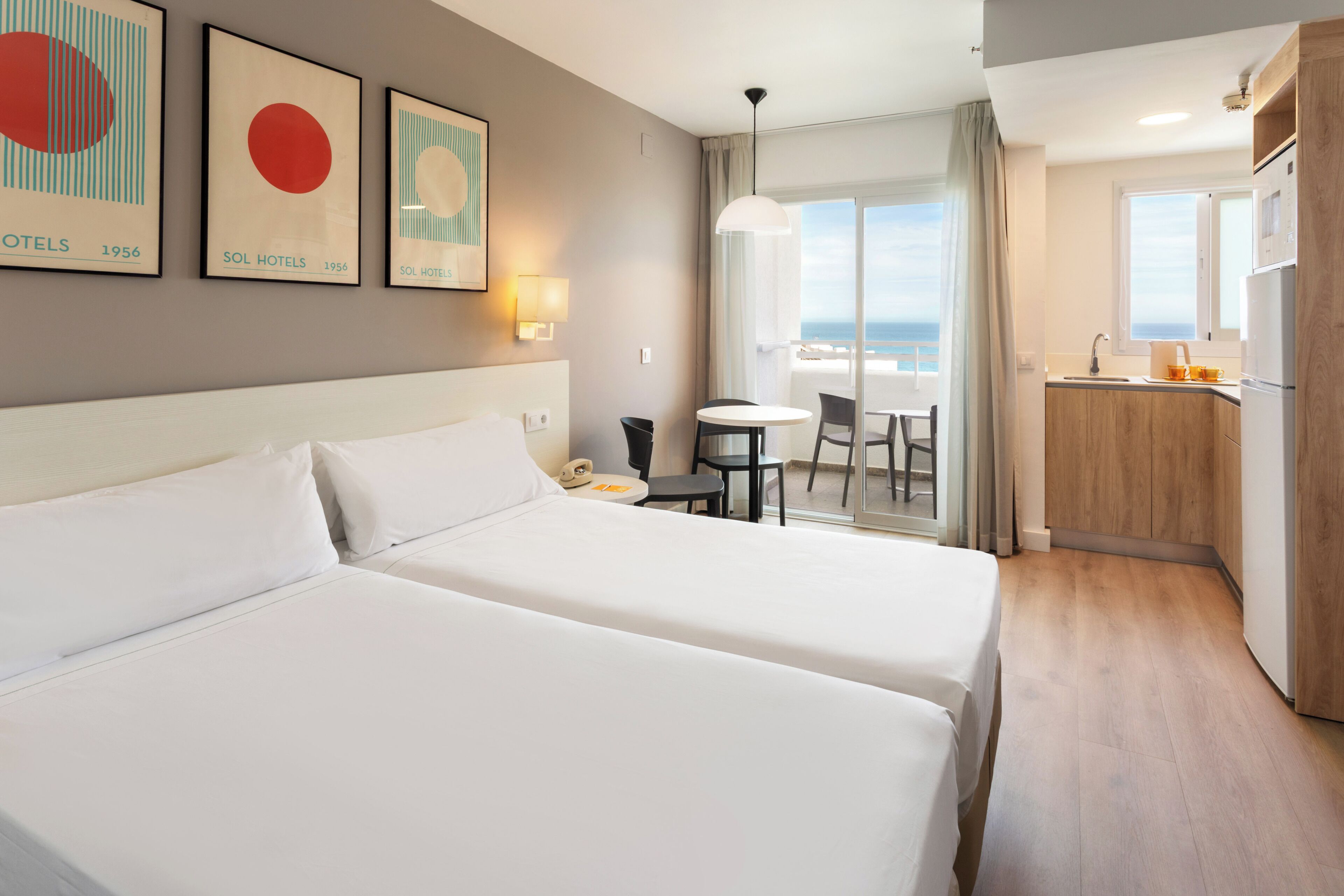 Superior Studio, Sea View | In-room safe, desk, blackout drapes, free WiFi