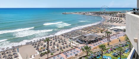 Coffres-forts dans les chambres, bureau, rideaux occultants